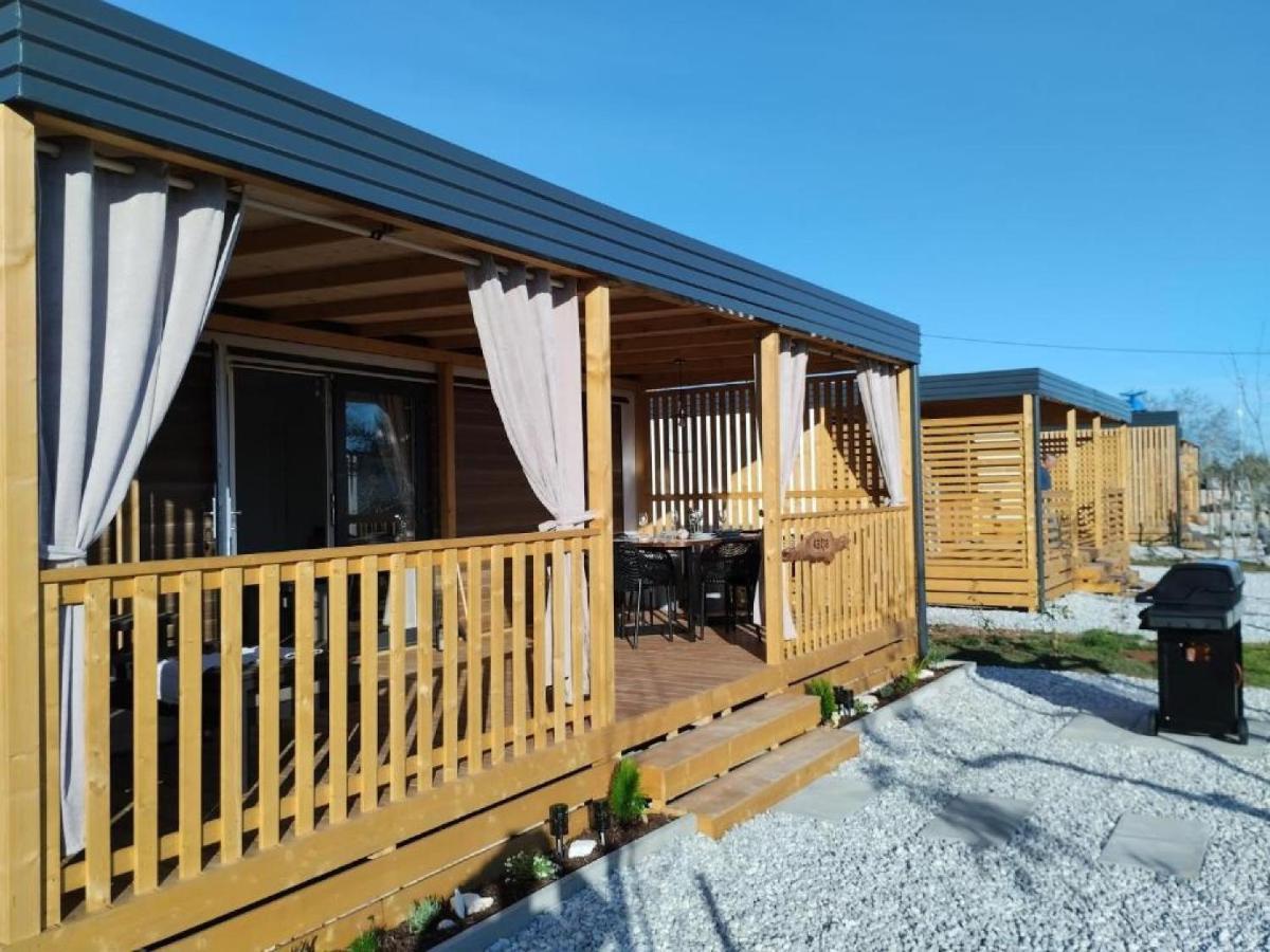 Mobile Home Katja Banjole Εξωτερικό φωτογραφία